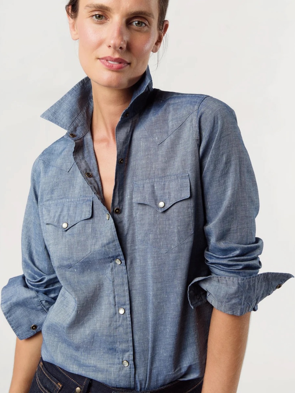 Wrangler Women's Chambray Pearl Snap Long Sleeve Size M